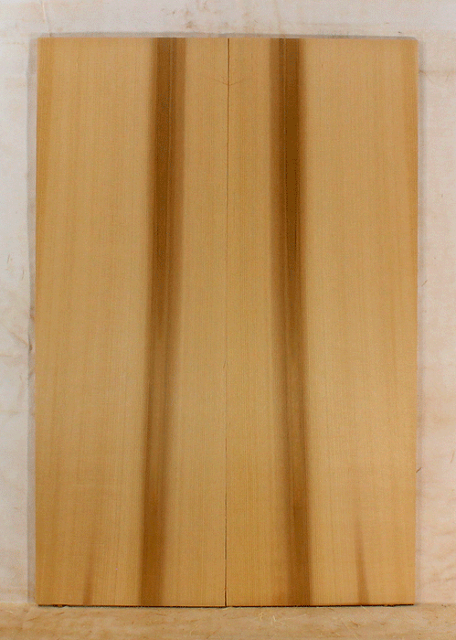 Western Red Cedar Acoustic Guitar Soundboard, Standard Size, Rich and Clear Tones, Old Growth and Eco-friendly (KU79)