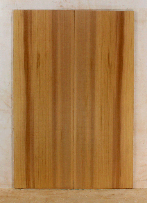 Western Red Cedar Acoustic Guitar Soundboard, Standard Size, Rich and Clear Tones, Old Growth and Eco-friendly (KU83)