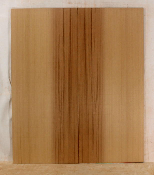 Western Red Cedar Acoustic Guitar Soundboard, Dreadnought Size, Rich and Clear Tones, Old Growth and Eco-friendly (KU97)