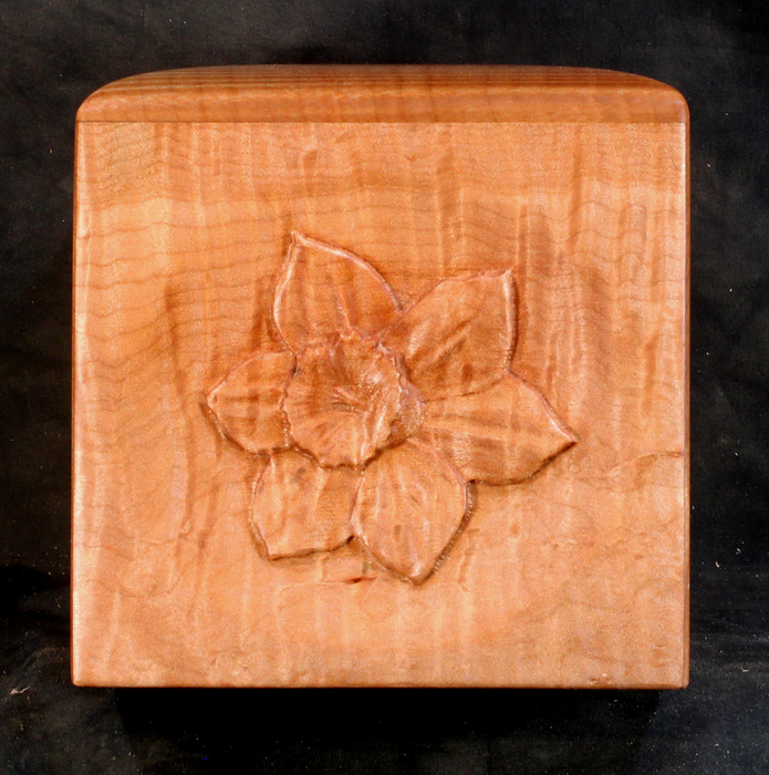 Maple Urn with Humming Bird Scene Handmade (AA33)