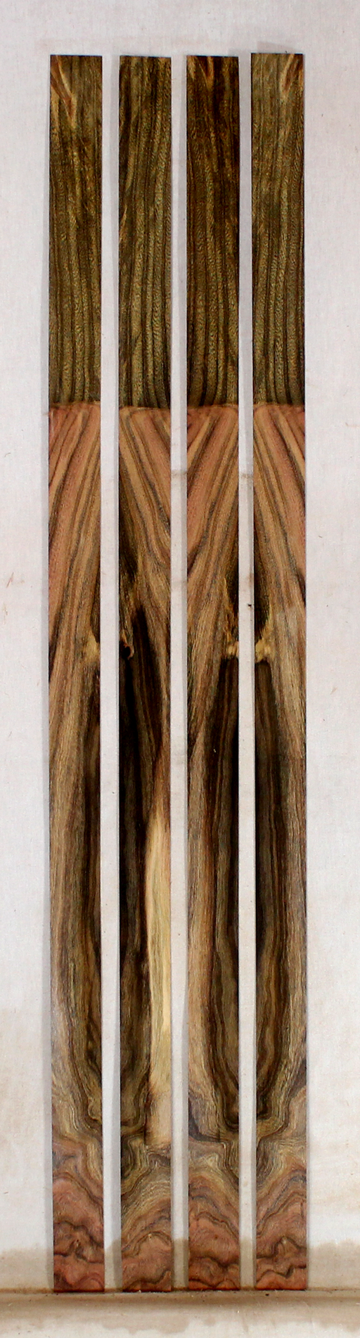 Pistachio Bow Veneers (SL53)